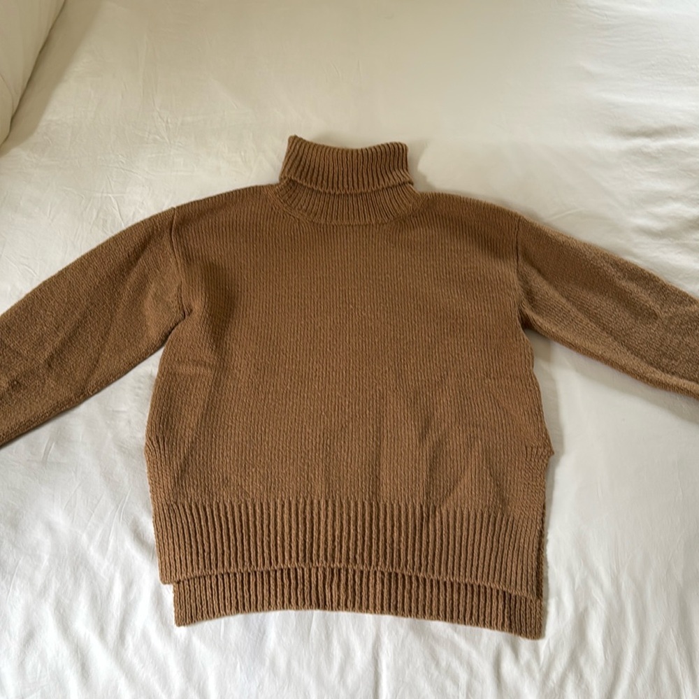 Frankie Shop Turtleneck Slit Sweater in Camel, Size S/M
